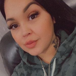 Meet your Posher, Abbey